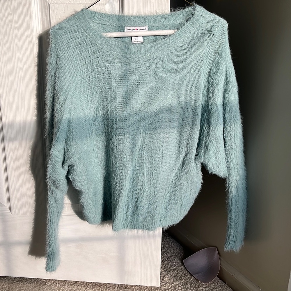 Blue/turquoise sweater
